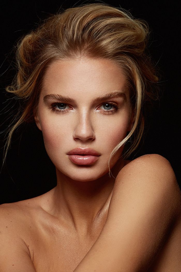 Работа для девушек в эскорте и досуге